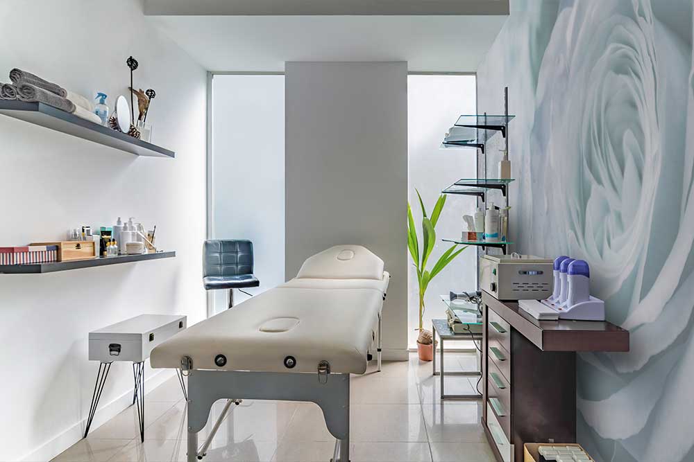 Lily Sharing Salon / for men